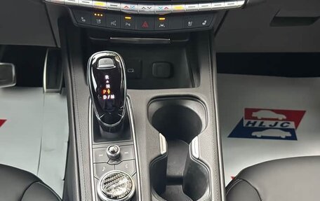 Cadillac XT4 I, 2022 год, 2 200 000 рублей, 13 фотография