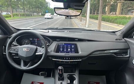 Cadillac XT4 I, 2022 год, 2 200 000 рублей, 9 фотография