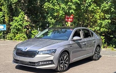 Skoda Superb III рестайлинг, 2022 год, 2 700 000 рублей, 1 фотография