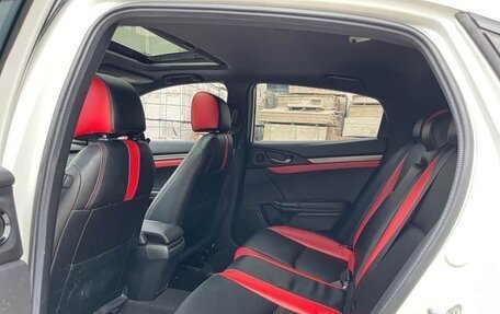 Honda Civic, 2022 год, 1 400 000 рублей, 14 фотография