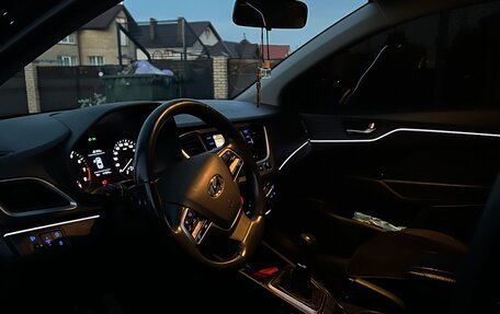 Hyundai Solaris II рестайлинг, 2018 год, 1 150 000 рублей, 5 фотография