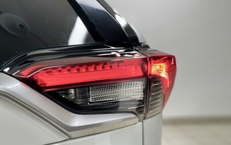 Toyota RAV4, 2022 год, 3 350 000 рублей, 10 фотография