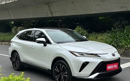 Toyota Venza, 2022 год, 3 550 000 рублей, 1 фотография