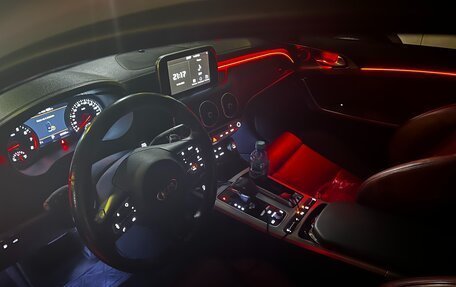KIA Stinger I, 2018 год, 2 750 000 рублей, 10 фотография