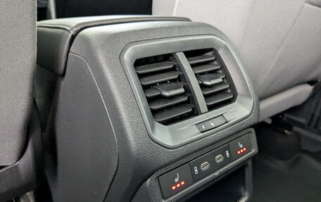 Volkswagen Taos, 2021 год, 2 565 000 рублей, 29 фотография