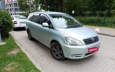 Toyota Ipsum II, 2003 год, 900 000 рублей, 1 фотография