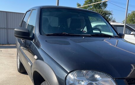 Chevrolet Niva I рестайлинг, 2017 год, 600 000 рублей, 2 фотография