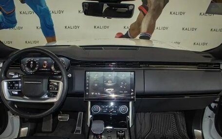 Land Rover Range Rover IV рестайлинг, 2022 год, 9 700 000 рублей, 2 фотография