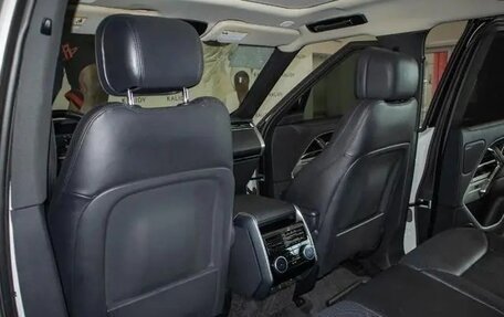 Land Rover Range Rover IV рестайлинг, 2022 год, 9 700 000 рублей, 9 фотография