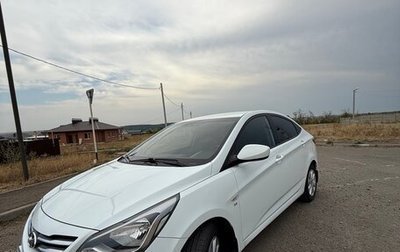 Hyundai Solaris II рестайлинг, 2015 год, 1 100 000 рублей, 1 фотография