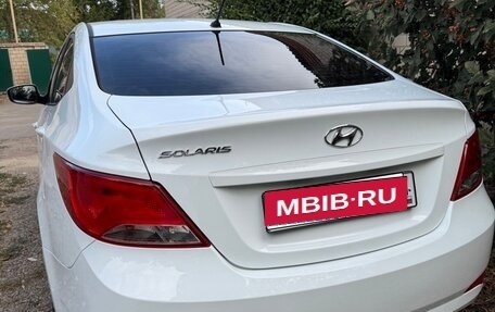 Hyundai Solaris II рестайлинг, 2015 год, 1 100 000 рублей, 7 фотография