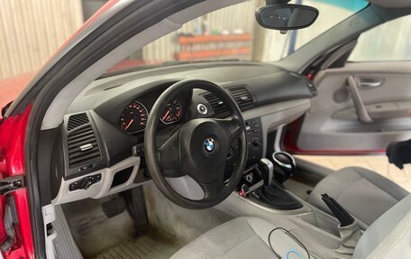 BMW 1 серия, 2008 год, 550 000 рублей, 2 фотография