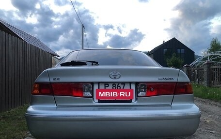 Toyota Camry, 2000 год, 850 000 рублей, 11 фотография