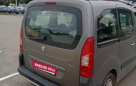 Peugeot Partner II рестайлинг 2, 2011 год, 547 000 рублей, 5 фотография