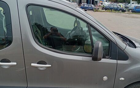 Peugeot Partner II рестайлинг 2, 2011 год, 547 000 рублей, 7 фотография