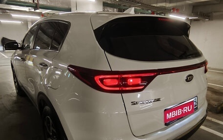 KIA Sportage IV рестайлинг, 2020 год, 2 650 000 рублей, 15 фотография