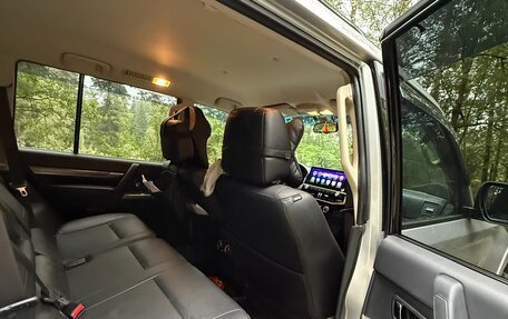 Mitsubishi Pajero IV, 2018 год, 3 700 000 рублей, 9 фотография