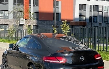 Mercedes-Benz C-Класс, 2018 год, 3 000 000 рублей, 3 фотография