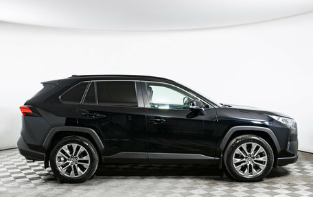 Toyota RAV4, 2021 год, 3 980 000 рублей, 4 фотография