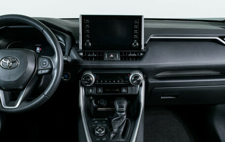 Toyota RAV4, 2021 год, 3 980 000 рублей, 12 фотография
