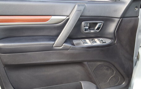 Mitsubishi Pajero IV, 2008 год, 1 590 000 рублей, 15 фотография