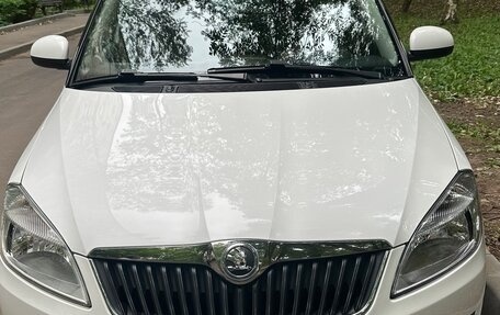 Skoda Fabia II, 2013 год, 600 000 рублей, 3 фотография