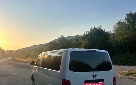 Volkswagen Caravelle T5, 2012 год, 2 650 000 рублей, 6 фотография