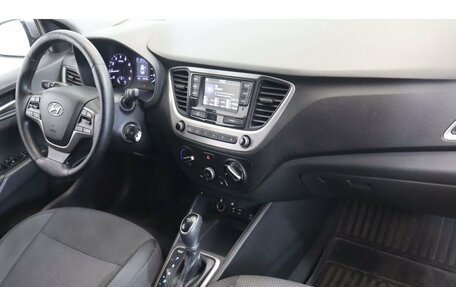 Hyundai Solaris II рестайлинг, 2017 год, 1 094 000 рублей, 5 фотография