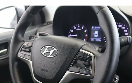 Hyundai Solaris II рестайлинг, 2017 год, 1 094 000 рублей, 9 фотография