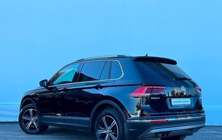 Volkswagen Tiguan II, 2017 год, 2 846 400 рублей, 4 фотография