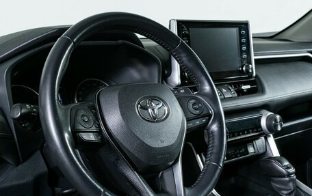 Toyota RAV4, 2019 год, 3 100 000 рублей, 15 фотография