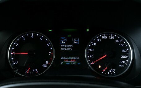 Toyota RAV4, 2019 год, 3 100 000 рублей, 14 фотография