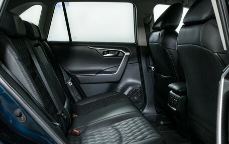 Toyota RAV4, 2019 год, 3 100 000 рублей, 13 фотография