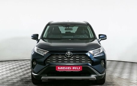 Toyota RAV4, 2019 год, 3 100 000 рублей, 2 фотография