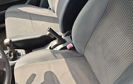 Suzuki Swift III, 2006 год, 495 000 рублей, 13 фотография