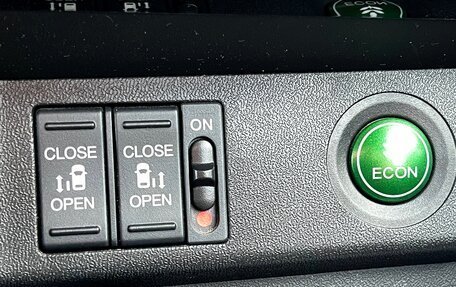 Honda Stepwgn IV, 2019 год, 2 629 000 рублей, 30 фотография