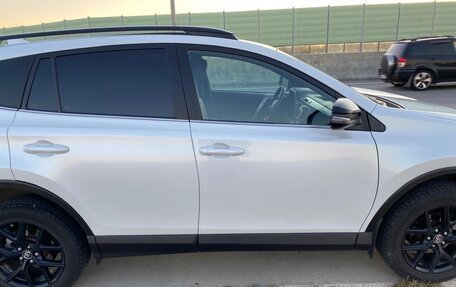 Toyota RAV4, 2019 год, 2 350 000 рублей, 5 фотография