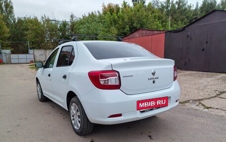 Renault Logan II, 2018 год, 620 000 рублей, 3 фотография