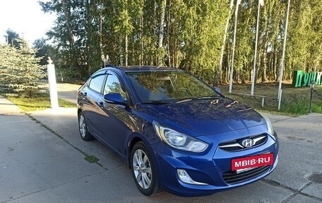 Hyundai Solaris II рестайлинг, 2011 год, 600 000 рублей, 6 фотография