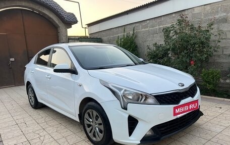 KIA Rio IV, 2021 год, 1 090 000 рублей, 10 фотография