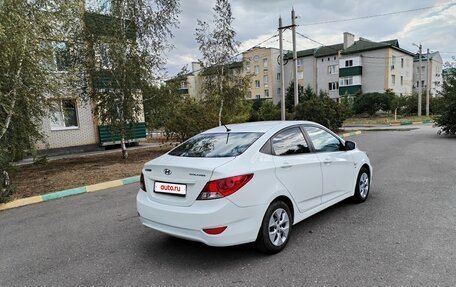 Hyundai Solaris II рестайлинг, 2013 год, 699 000 рублей, 13 фотография