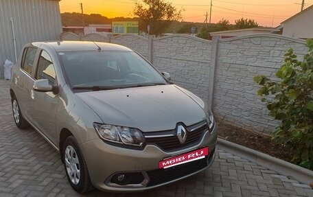 Renault Sandero II рестайлинг, 2014 год, 930 000 рублей, 2 фотография