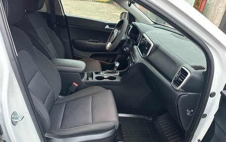 KIA Sportage IV рестайлинг, 2022 год, 2 850 000 рублей, 6 фотография
