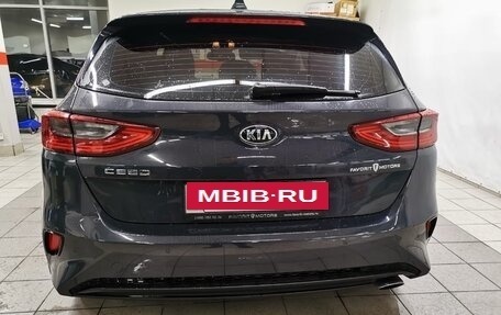 KIA cee'd III, 2019 год, 2 000 000 рублей, 2 фотография