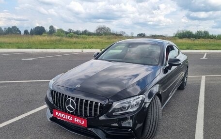 Mercedes-Benz C-Класс, 2018 год, 2 950 000 рублей, 19 фотография