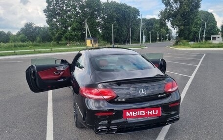 Mercedes-Benz C-Класс, 2018 год, 2 950 000 рублей, 15 фотография