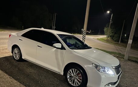 Toyota Camry, 2012 год, 1 600 000 рублей, 2 фотография