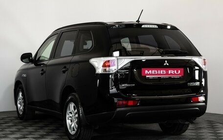 Mitsubishi Outlander III рестайлинг 3, 2013 год, 1 099 000 рублей, 7 фотография