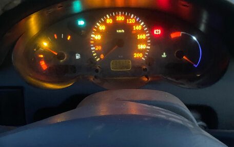 Nissan Micra II, 2001 год, 85 000 рублей, 6 фотография