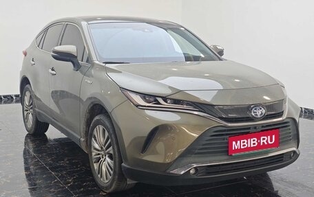 Toyota Harrier, 2021 год, 2 630 000 рублей, 3 фотография